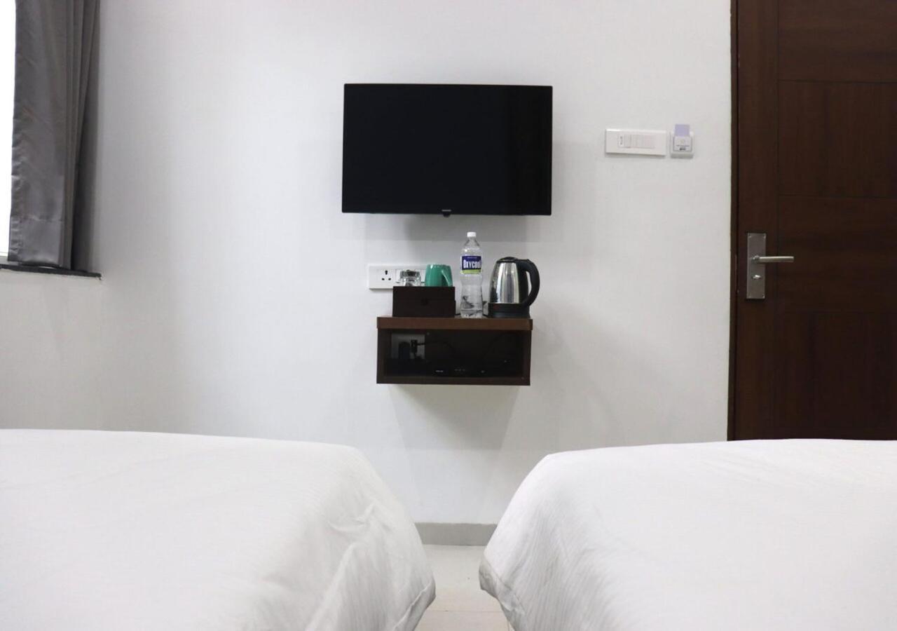 פונה Sharman Suites מראה חיצוני תמונה