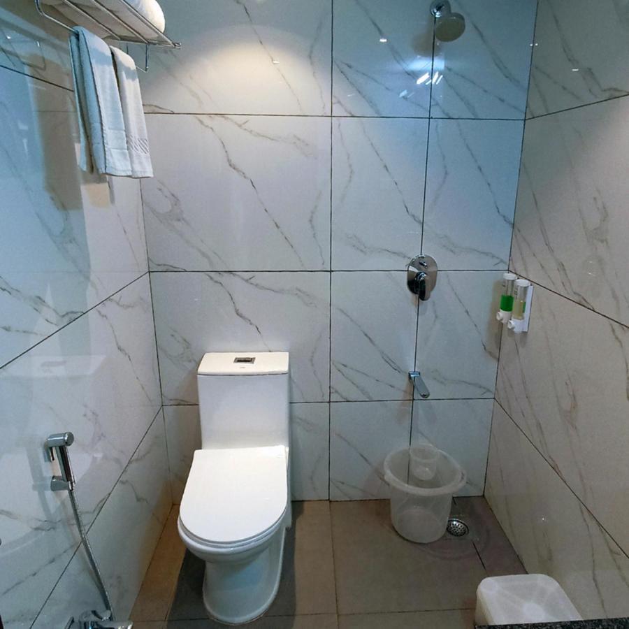 פונה Sharman Suites מראה חיצוני תמונה